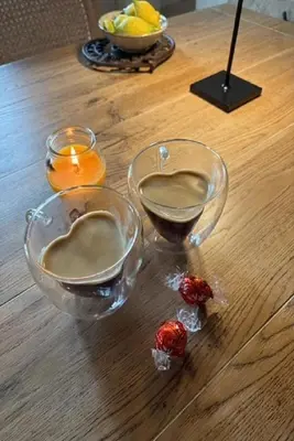 Boissons dans l'établissement Charme & Sens Avec Jacuzzi intérieur