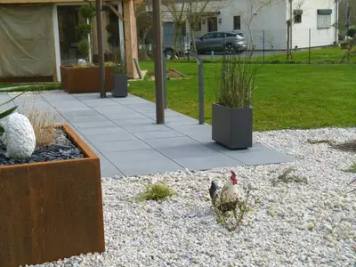 Jardin de l'établissement chambre proche circuit