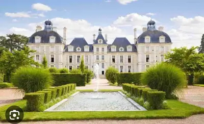 Jardin de l'établissement Charmant studio classé, 5 mn de Blois