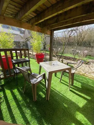 Jardin de l'établissement Logement avec alcôve et jardin proche du Château
