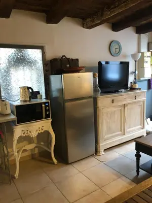 Cuisine ou kitchenette dans l'établissement Maisonnette