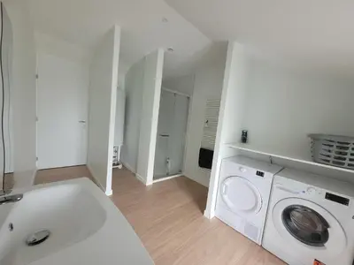 Salle de bains dans l'établissement Le Gîte 4 étoiles à la campagne adapté 