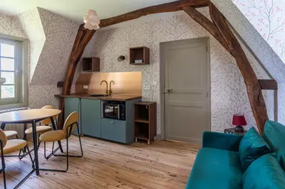 Cuisine ou kitchenette dans l'établissement Joli 2 pièces - Dépendance - Vue Loire
