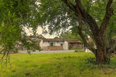 Jardin de l'établissement les Refuges du Vignoble