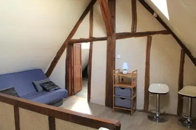 Coin salon dans l'établissement les Refuges du Vignoble