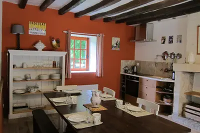 Cuisine ou kitchenette dans l'établissement L'Allée - Maison d'hôtes - Charme - Digital detox