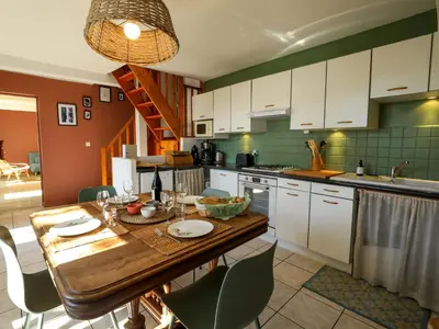 Cuisine ou kitchenette dans l'établissement Gîte familial entre Angers et Saumur - FR-1-622-104