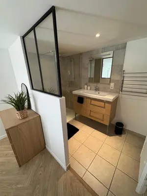 Salle de bains dans l'établissement L'Escapade Amboisienne
