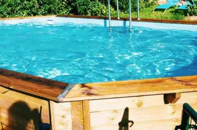 Piscine de l'établissement Le clos des vignes ou située à proximité
