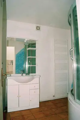 Salle de bains dans l'établissement Le clos des vignes