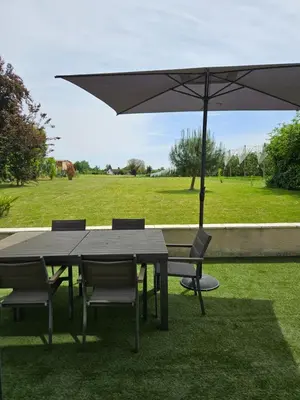Jardin de l'établissement Le Nid Suspendu