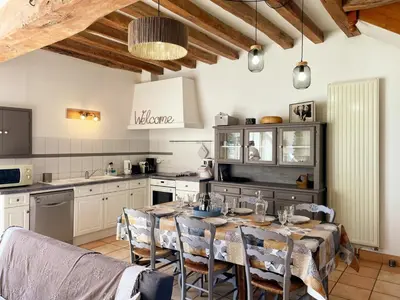 Cuisine ou kitchenette dans l'établissement Gîte tout confort 2 ch, jardin, proche Blois & Chambord - FR-1-491-463