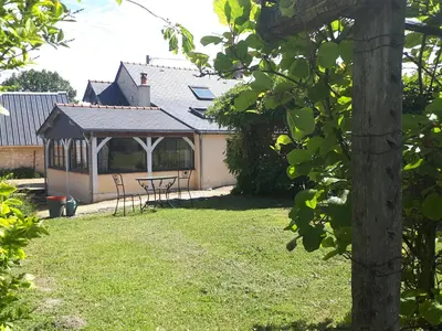 Jardin de l'établissement LOGÉVEIL - Maison d'hôtes ''Charme et Bien-être'' - proche forêt et golf
