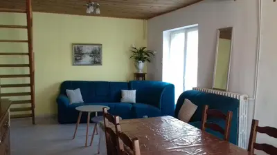 Coin salon dans l'établissement Gite de la Closerie