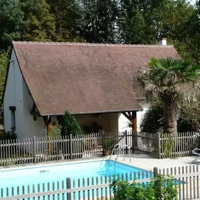 Maison de charme avec piscine partagée à Contres - FR-1-491-465