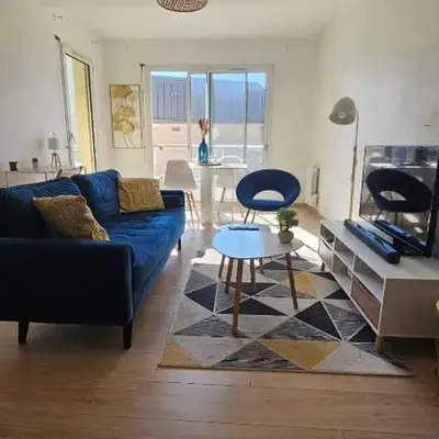 Hyper Centre Apartment with Garage