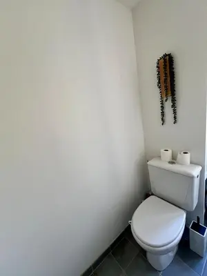 Salle de bains dans l'établissement Appartement T2 Lumineux centre ville d'Amboise avec vue sur le Château Royal