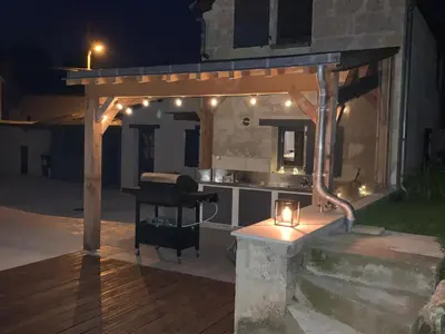 Terrasse ou espace extérieur de l'établissement La Fontaine - Détente - Piscine Jacuzzi - 12p