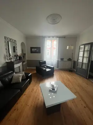 Coin salon dans l'établissement Maison 5mn du centre ville du Mans à pied