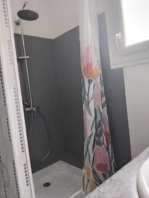 Salle de bains dans l'établissement Bienvenue au gite papillon