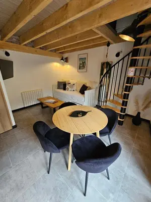 Coin salon dans l'établissement Gite le magnolia