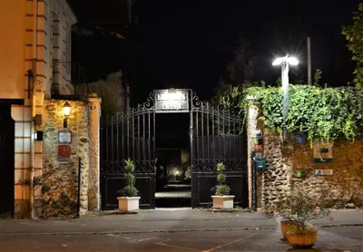 Jardin de l'établissement Le Relais Cicero