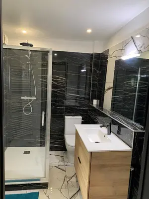 Salle de bains dans l'établissement Appartement #2 cœur de ville