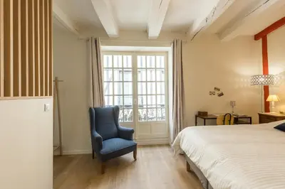 Un ou plusieurs lits dans un hébergement de l'établissement 24h Au Mans