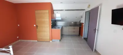 Cuisine ou kitchenette dans l'établissement Le Mermoz