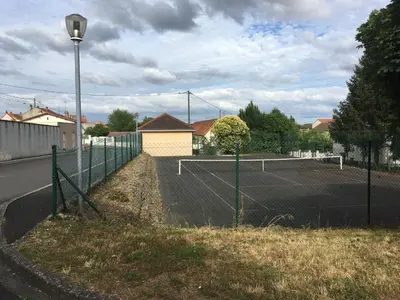Tennis ou squash au sein de l'appartement ou à proximité