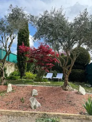 Jardin de l'établissement Gîte des Amis