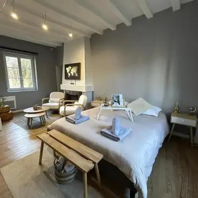Suite Une Bulle d Evidence avec baignoire spa