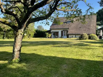 Jardin de l'établissement Grande maison avec jardin près de Tours - FR-1-381-620