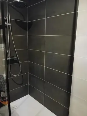 Salle de bains dans l'établissement Chambre no1 meublé chez habitant