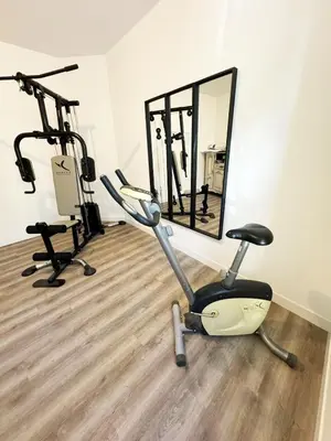 Salle ou équipements de sports de l'établissement 