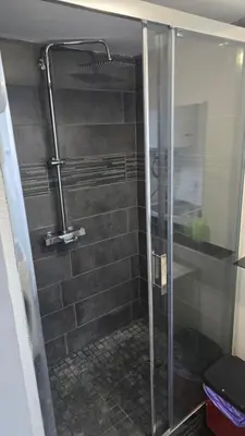 Salle de bains dans l'établissement Maison