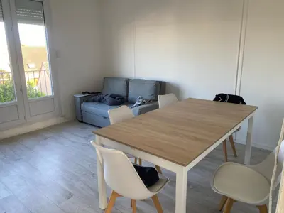 Coin salon dans l'établissement Location 24h Le Mans