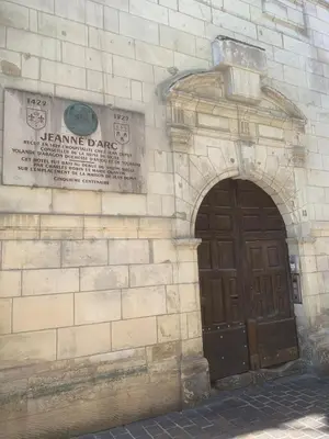 Plan de l'établissement Historic Robin Quantin Tours Hyper-Center Place Plumereau
