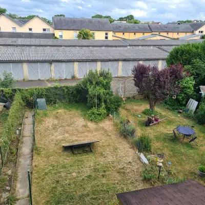 Jardin de l'établissement Chambre proche circuit du mans