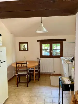 Cuisine ou kitchenette dans l'établissement La petite maison