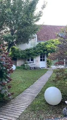 Jardin de l'établissement La tonnelle de Thoré
