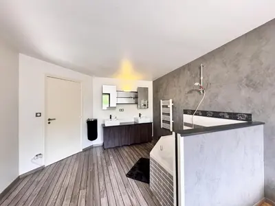 Cuisine ou kitchenette dans l'établissement Le Paddock - Jardin - parking - 4 pers