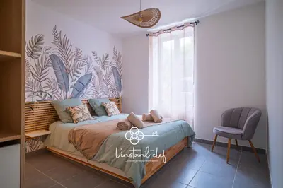 Un ou plusieurs lits dans un hébergement de l'établissement Douceur bucolique, jardin & mezzanine cosy