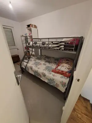 Un ou plusieurs lits dans un hébergement de l'établissement 1 chambre pour les 24h du Mans