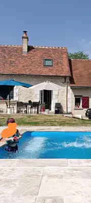 Piscine de l'établissement Longère proche du zoo de Beauval et des châteaux de la Loire ou située à proximité