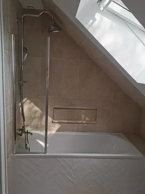 Salle de bains dans l'établissement Chambre proche circuit des 24h du Mans