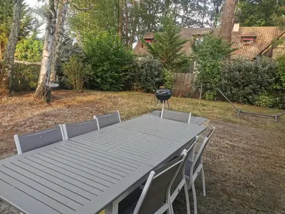 Jardin de l'établissement Chambre proche circuit des 24h du Mans
