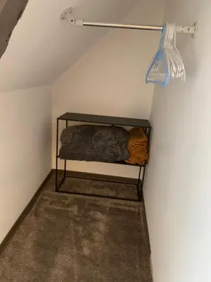 Un ou plusieurs lits dans un hébergement de l'établissement Chambre chaleureuse avec accès indépendant et sanitaires indépendants