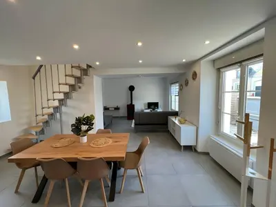Coin salon dans l'établissement Charming Home in Parigné-l Évêque near Le Mans