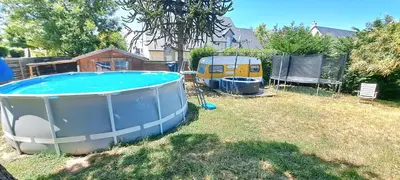 Piscine de l'établissement LA Grâce d'Amboise ou située à proximité